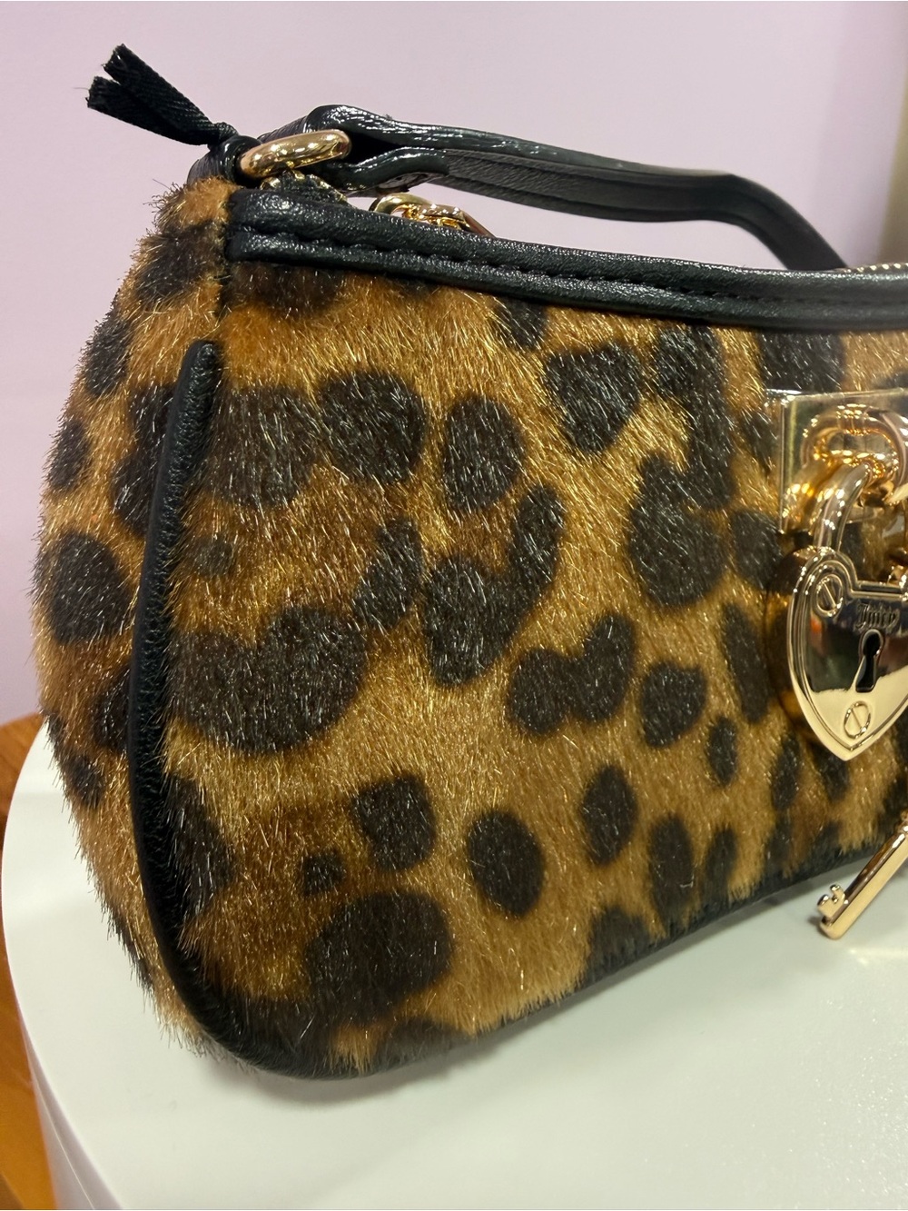 Leopard Print Heart Lock Shoulder Bag - Black & Brown- Juicy Couture - Picture 3 of 9